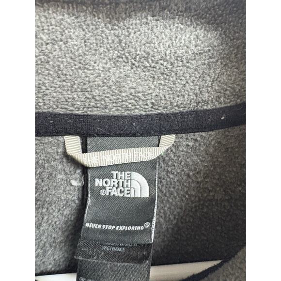 The North Face women's Small Polartec Classic Fleece Gray Quarter Zip Pullover - Picture 4 of 6